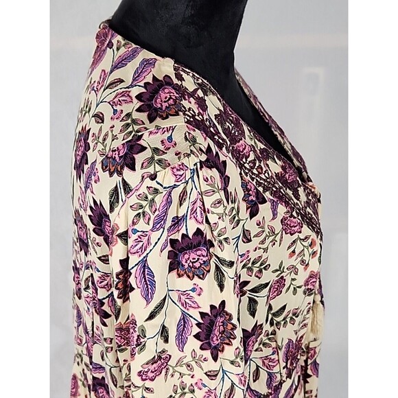 Torrid Challis Floral Tan Textured Embroidered Lace-Up Front Top 2X - Picture 8 of 12